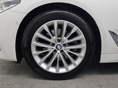 2019 BMW 5 SERIES 照片 6