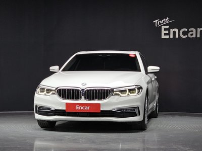 2019 BMW 5 SERIES 照片 2