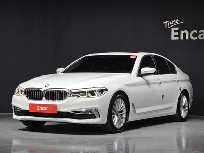 2019 BMW 5 SERIES 照片 1