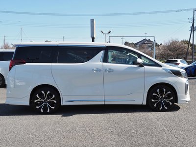TOYOTA ALPHARD - 9