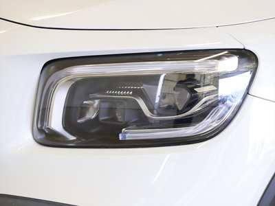 MERCEDES-BENZ GLB - 8