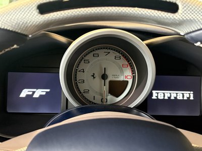 2015 Ferrari FF — миниатюра 16