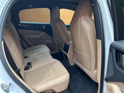 PORSCHE CAYENNE - 7