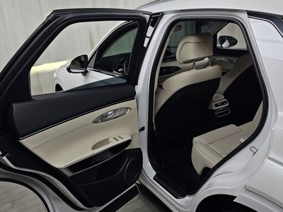 2023 Genesis GV70 thumbnail 23