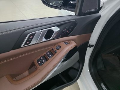 2026 BMW X5 thumbnail 11