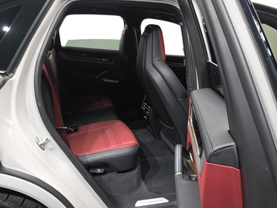 صورة مصغرة 12 لـ 2025 Porsche CAYENNE
