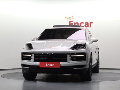 صورة 2 لـ 2025 Porsche CAYENNE