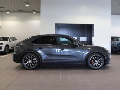 PORSCHE MACAN - 7