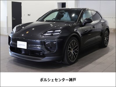 PORSCHE MACAN - 1