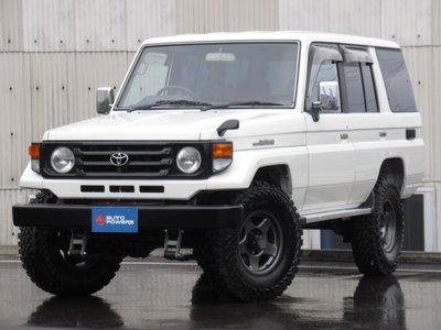TOYOTA LAND CRUISER 70