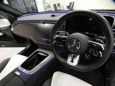 MERCEDES-BENZ E-CLASS - 6