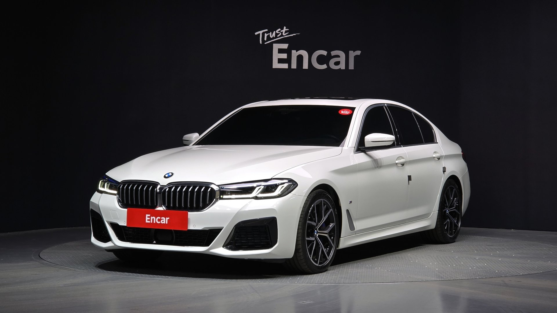 BMW 5 SERIES - View 1