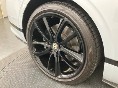 صورة 119 لـ 2019 Bentley CONTINENTAL