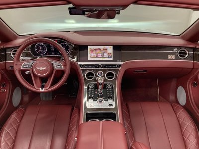صورة 32 لـ 2019 Bentley CONTINENTAL