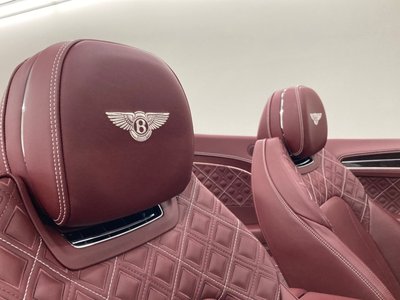 صورة 126 لـ 2019 Bentley CONTINENTAL