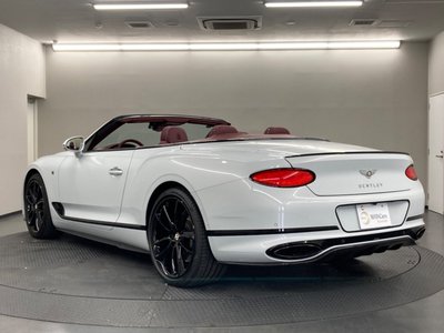 صورة 25 لـ 2019 Bentley CONTINENTAL