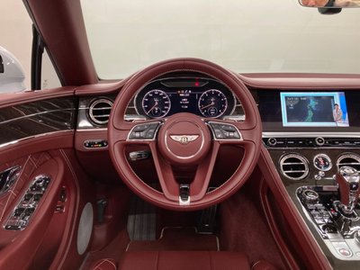 صورة 33 لـ 2019 Bentley CONTINENTAL