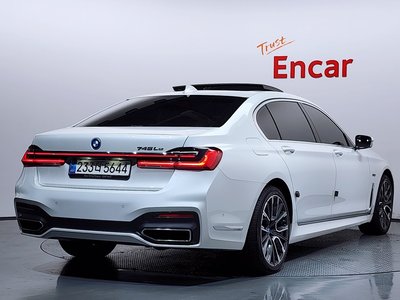 2022 BMW 7 SERIES photo 3