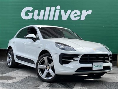 PORSCHE MACAN - 1