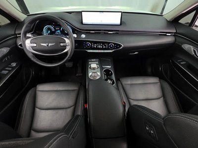 صورة 5 لـ 2022 Genesis GV70
