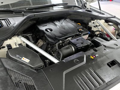 صورة 7 لـ 2022 Genesis GV70