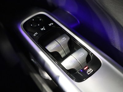2026 MERCEDES-BENZ C-CLASS thumbnail 38