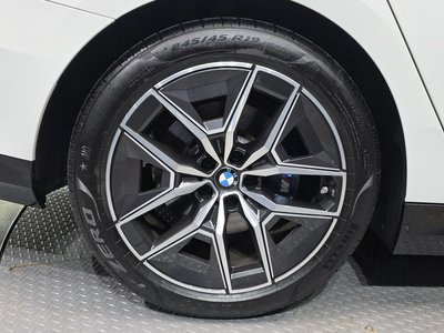 BMW 5 SERIES - 6