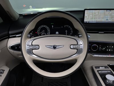 2021 Genesis GV70 — миниатюра 13