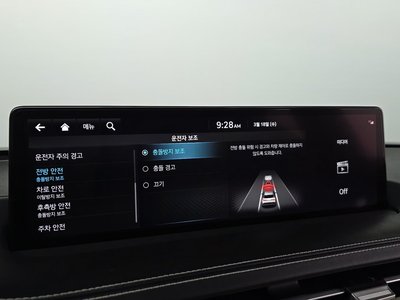 2021 Genesis GV70 — миниатюра 17