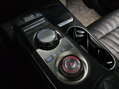 2021 Genesis GV70 — миниатюра 12