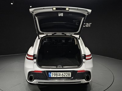 2021 Genesis GV70 — миниатюра 26