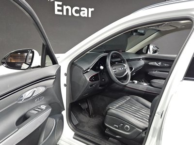 2021 Genesis GV70 — миниатюра 13