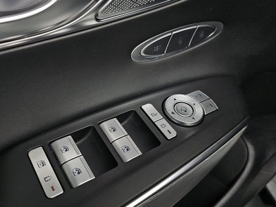 2021 Genesis GV70 — миниатюра 34