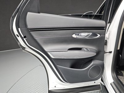 2021 Genesis GV70 — миниатюра 15