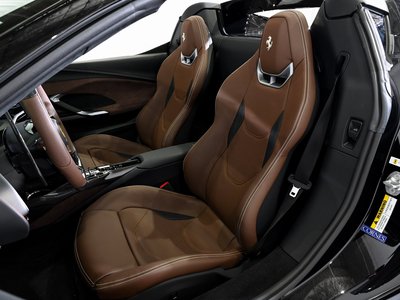 صورة 3 لـ 2025 Ferrari 296 GTS