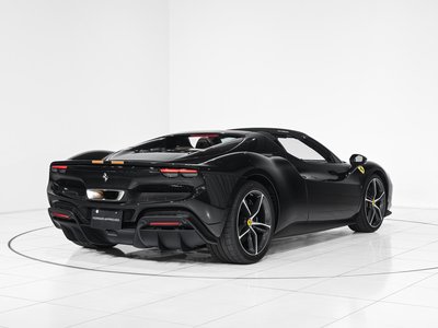 صورة 10 لـ 2025 Ferrari 296 GTS