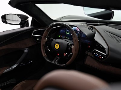 صورة مصغرة 27 لـ 2025 Ferrari 296 GTS