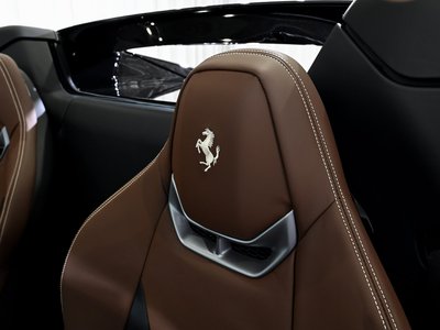صورة مصغرة 23 لـ 2025 Ferrari 296 GTS