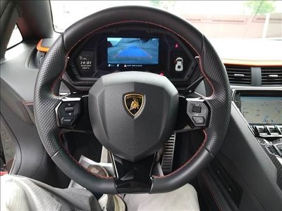 صورة 10 لـ 2018 Lamborghini AVENTADOR