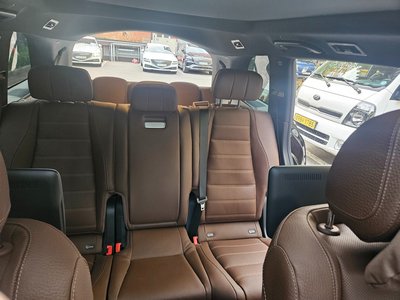 MERCEDES-BENZ GLS - 10