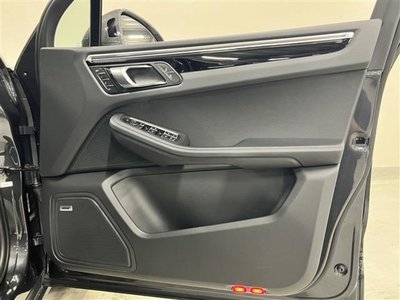2025 Porsche MACAN — миниатюра 33
