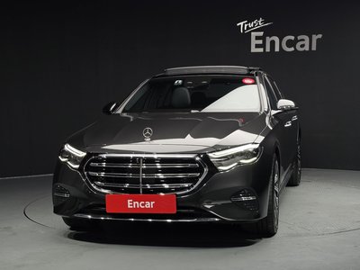 MERCEDES-BENZ E-CLASS - 2