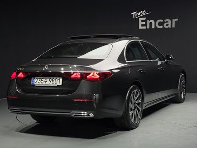 MERCEDES-BENZ E-CLASS - 4