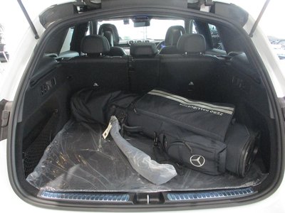 2025 Mercedes-BENZ GLC 照片 8