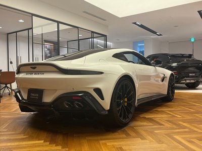 ASTON MARTIN VANTAGE - 5
