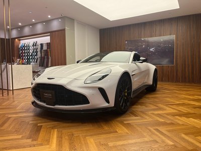 ASTON MARTIN VANTAGE - 1