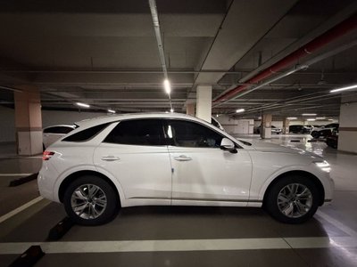 2025 Genesis GV70 photo 2