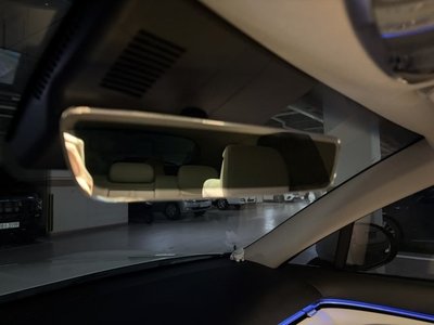2025 Genesis GV70 — миниатюра 11