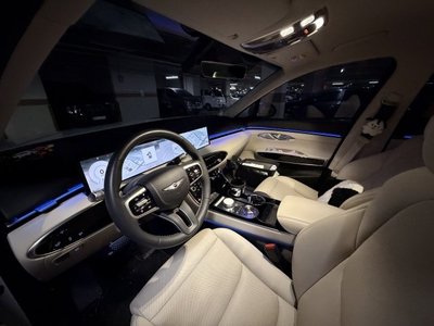 2025 Genesis GV70 photo 7