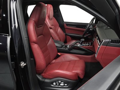 PORSCHE CAYENNE - 10